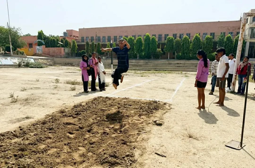 M.P. College, Mandi Dabwali